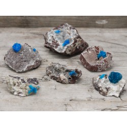 Cavansite con métricas 30-40mm