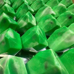 Earth Element Crystal Elemental Soap - Tvål med mineral inuti