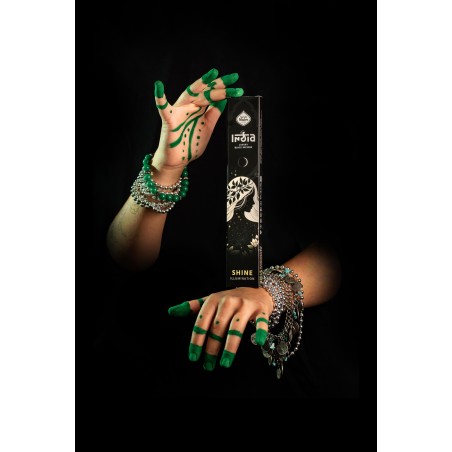 India Wierook Black Glow Holy Mother Shine Illumination - 8 dikke stokjes
