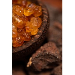 Mirra Natural e Incenso Santa Mãe Paz Interior - Sahumerio 8 palitos grossos Orgânicos