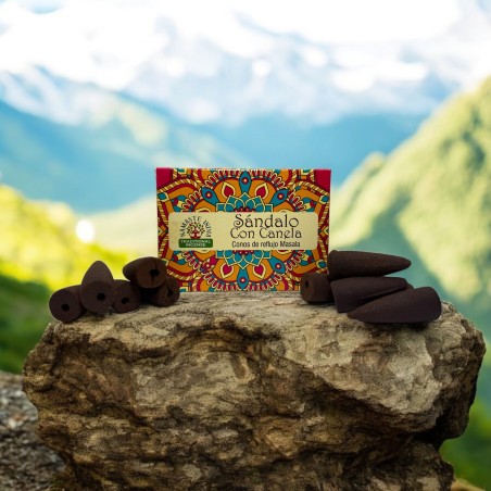 Conuri de reflux din lemn de santal cu scorțișoară NAMASTE INDIA - 10 conuri de tămâie blackflow