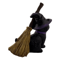 Resin Figure Witch Cat with Broom 11cm.