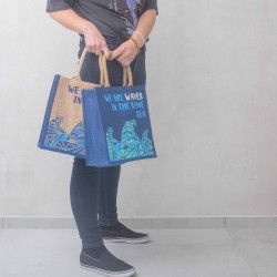 bolsa de yute estampada - Somos olas - Cinza, Azul y Natural  - 4