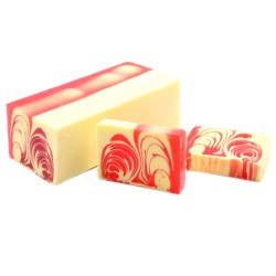 Sapun handmade 1.2kg - Capsuni
